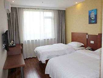 Super 8 By Wyndham Shanghai Jinshan Xuefulu Chengshi Sha Tan Bilik gambar